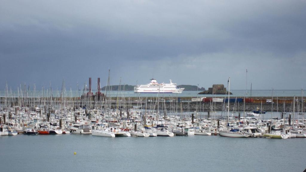 Manoir Du Cunningham Hotel Saint-Malo Exterior photo